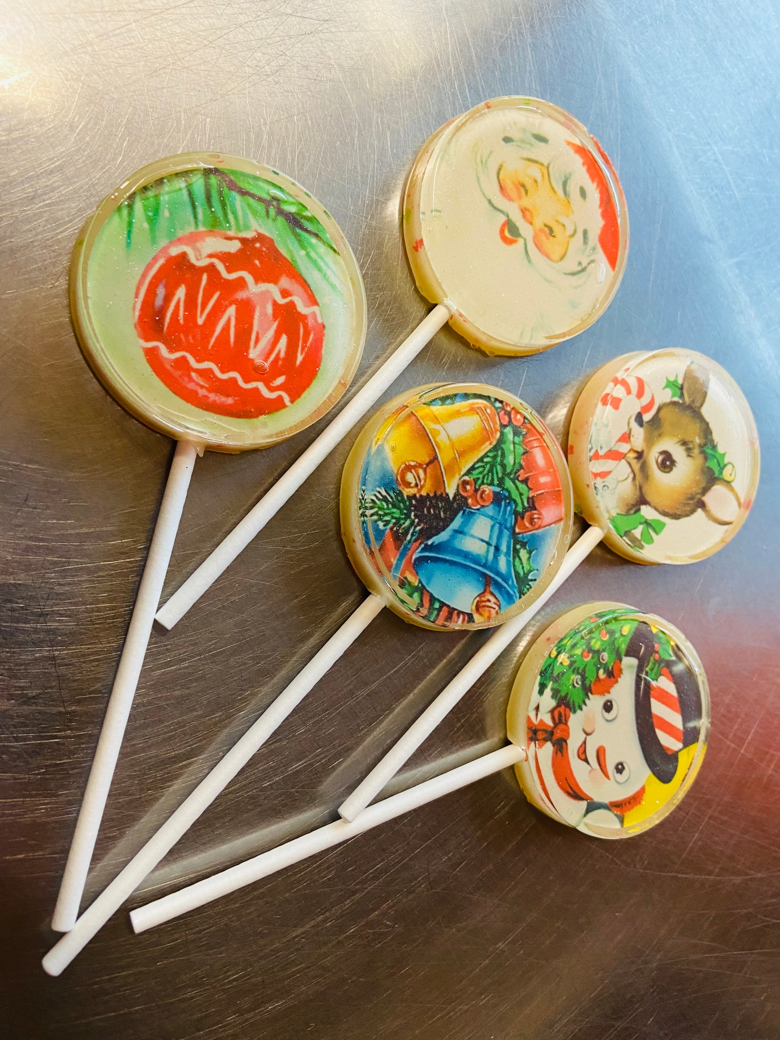 Vintage Christmas Scenes Lollipops 5-piece set by I Want Candy!