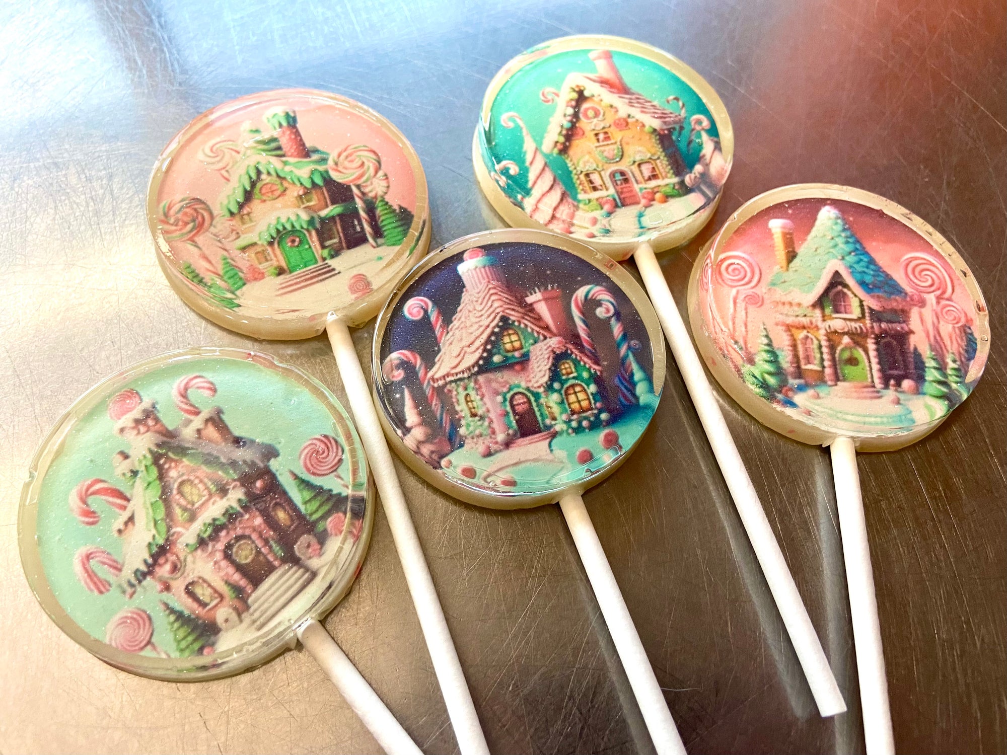 Gingerbread House Lollipops 5-piece set by I Want Candy!