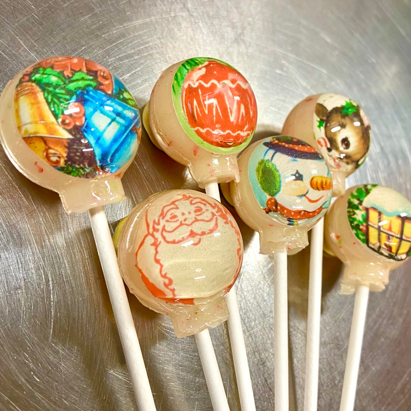 Vintage Christmas Scene Lollipops 6-piece set by I Want Candy!