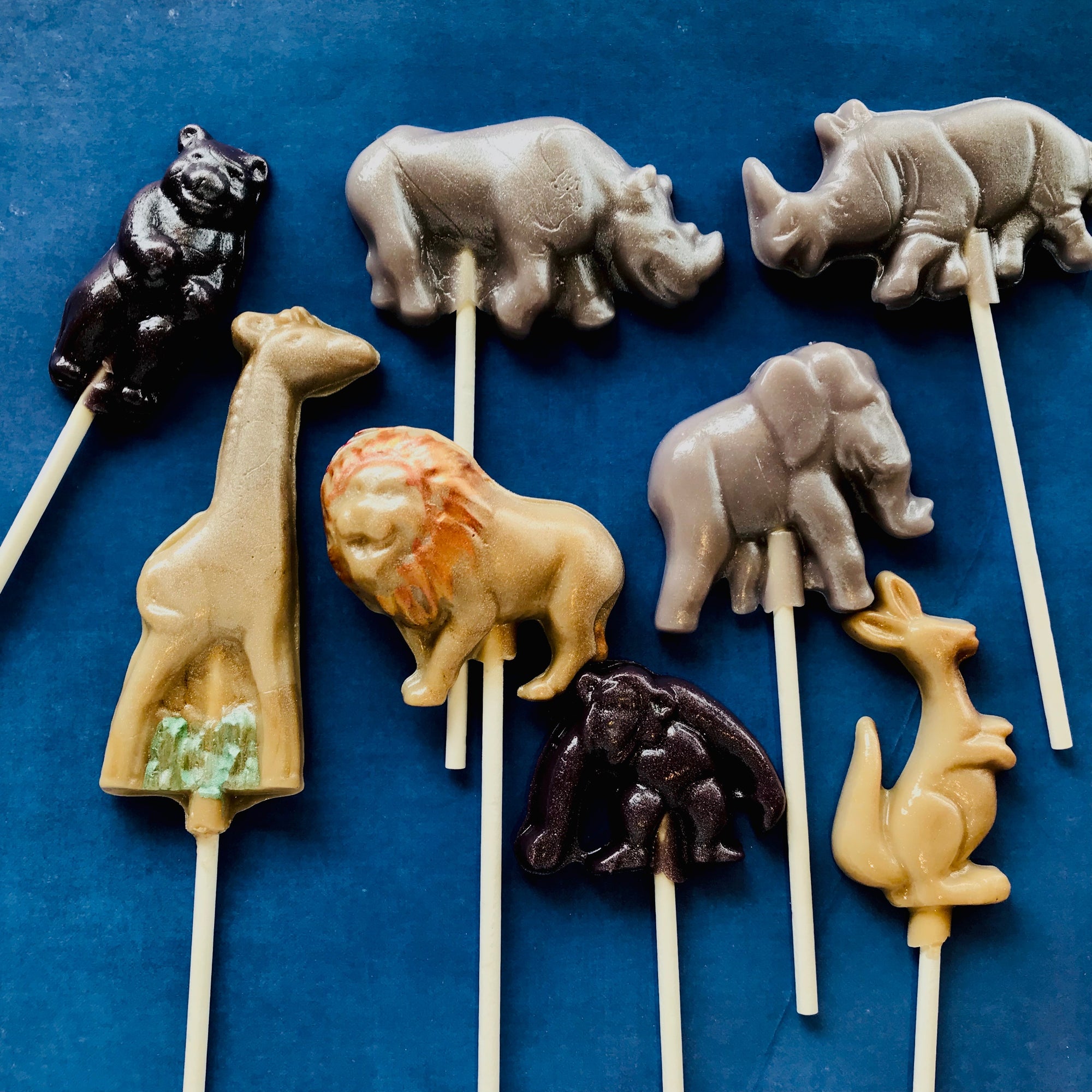 Animal Kingdom Lollipops 8-piece set by I Want Candy!