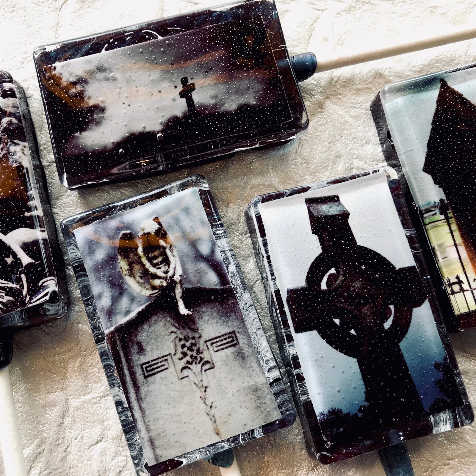 Gothic Graveyard Scene Lollipops 5-piece set by I Want Candy!