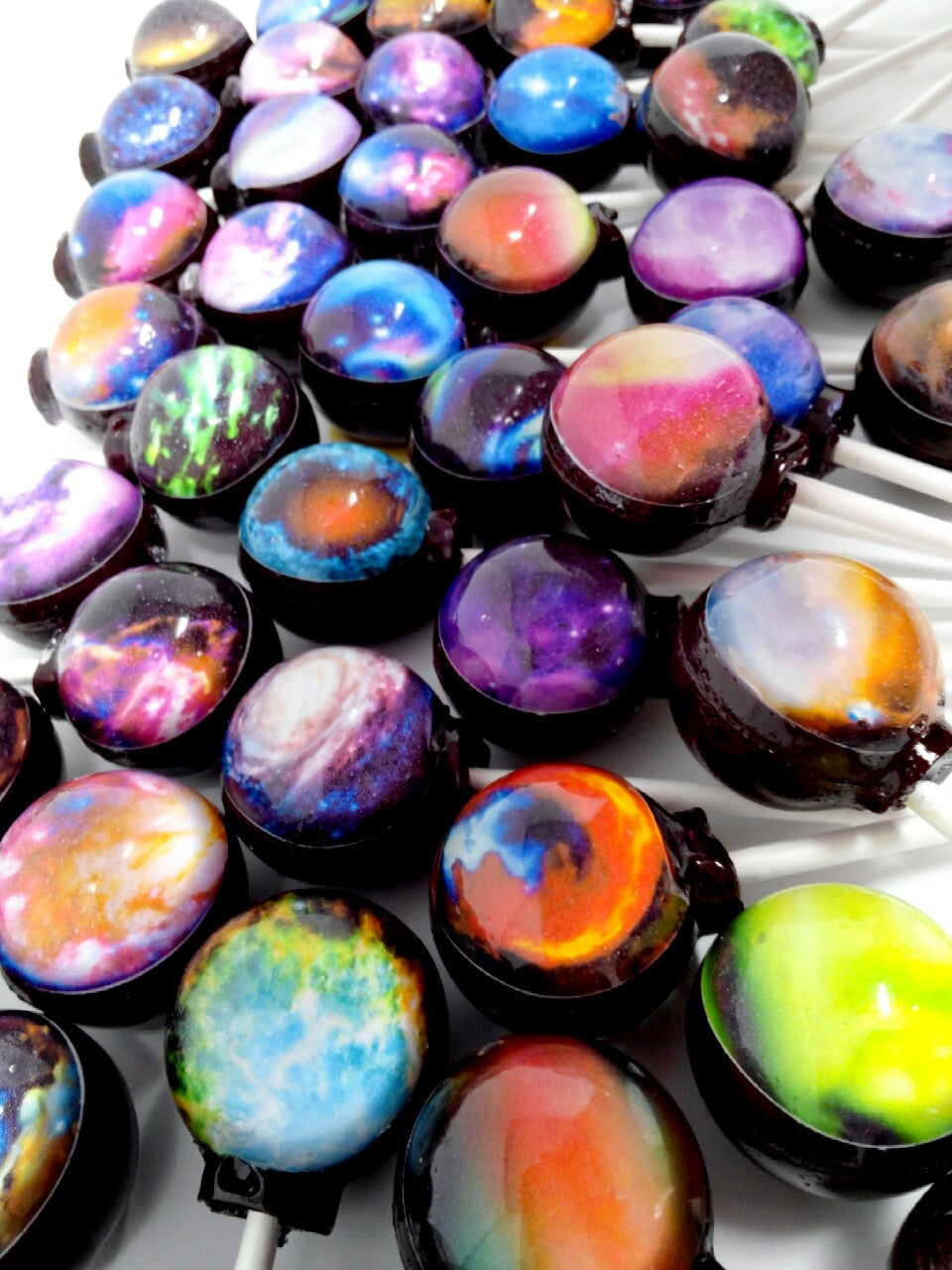 Nebula Lollipops 10-piece set by I Want Candy!