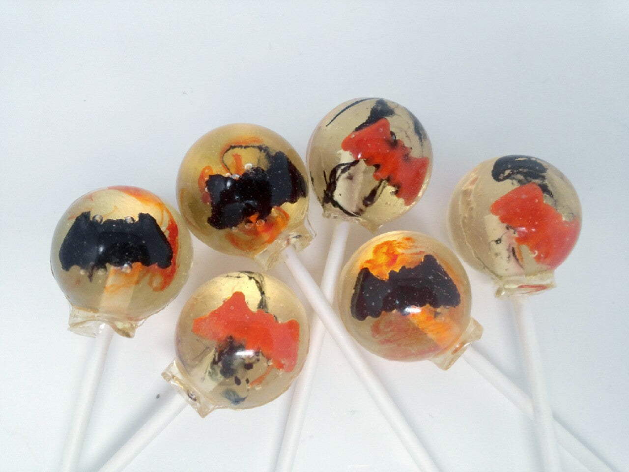 Smoky Bat Lollipops 6-piece set by I Want Candy!