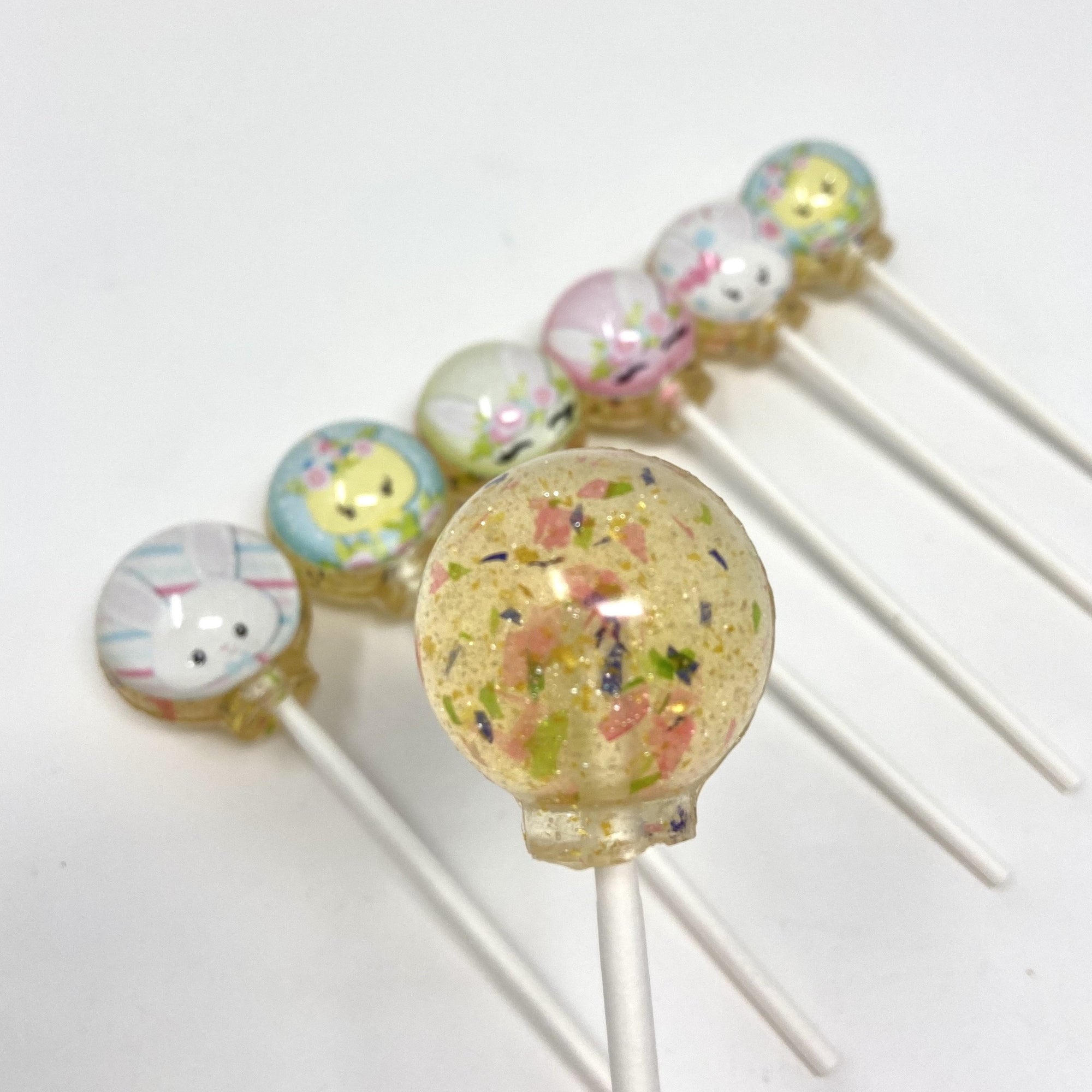 Chicks and Bunnies Lollipops 6-piece set by I Want Candy!