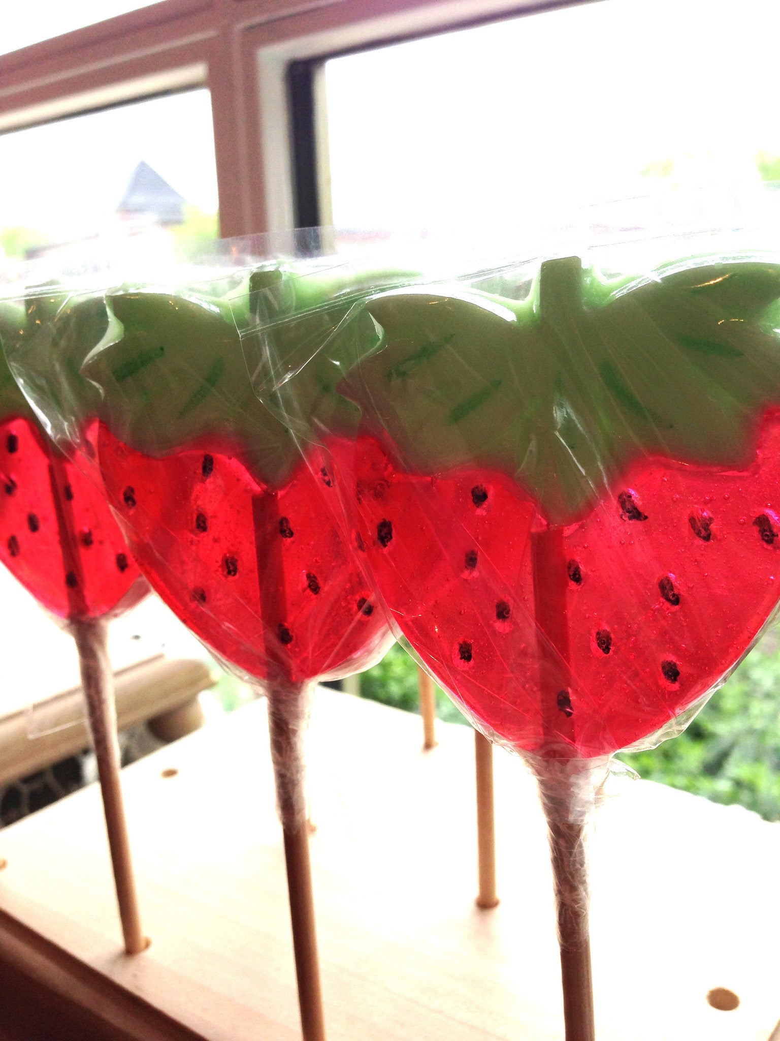 Strawberry Lollipops 4-piece set by I Want Candy!