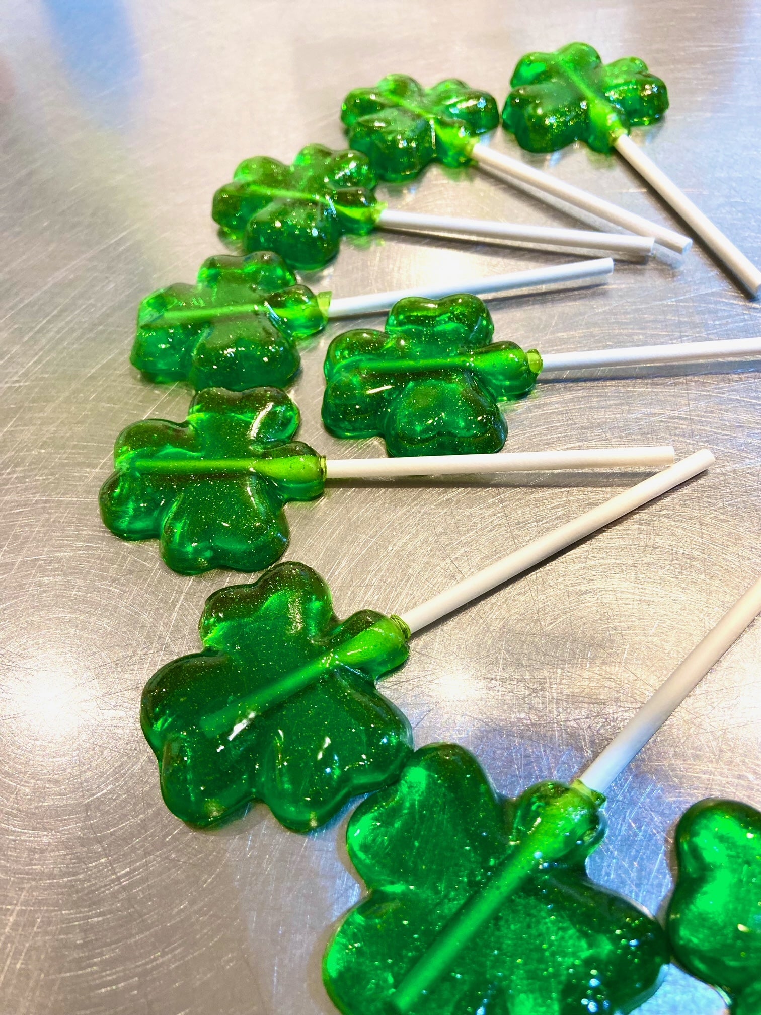 Shamrock Lollipops 12-piece set by I Want Candy!